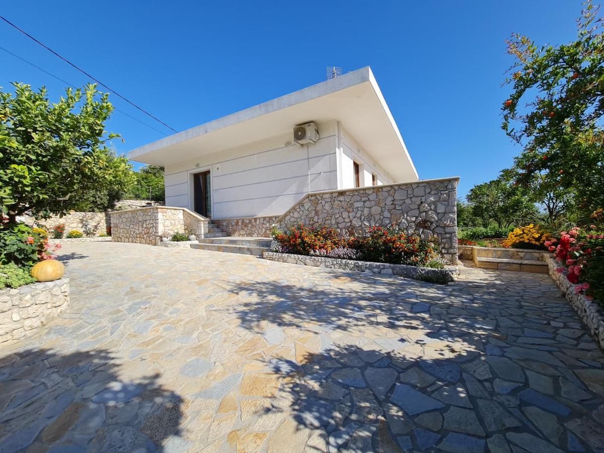 Guesthouse Redilka Εξαμίλιο Εξωτερικό φωτογραφία