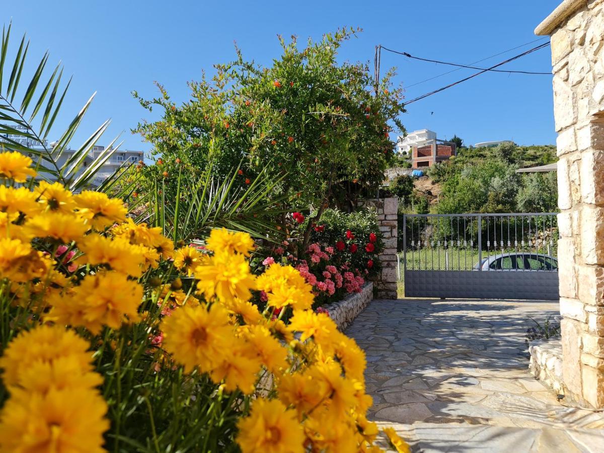 Guesthouse Redilka Εξαμίλιο Εξωτερικό φωτογραφία