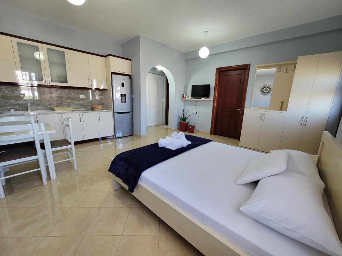 Guesthouse Redilka Εξαμίλιο Εξωτερικό φωτογραφία