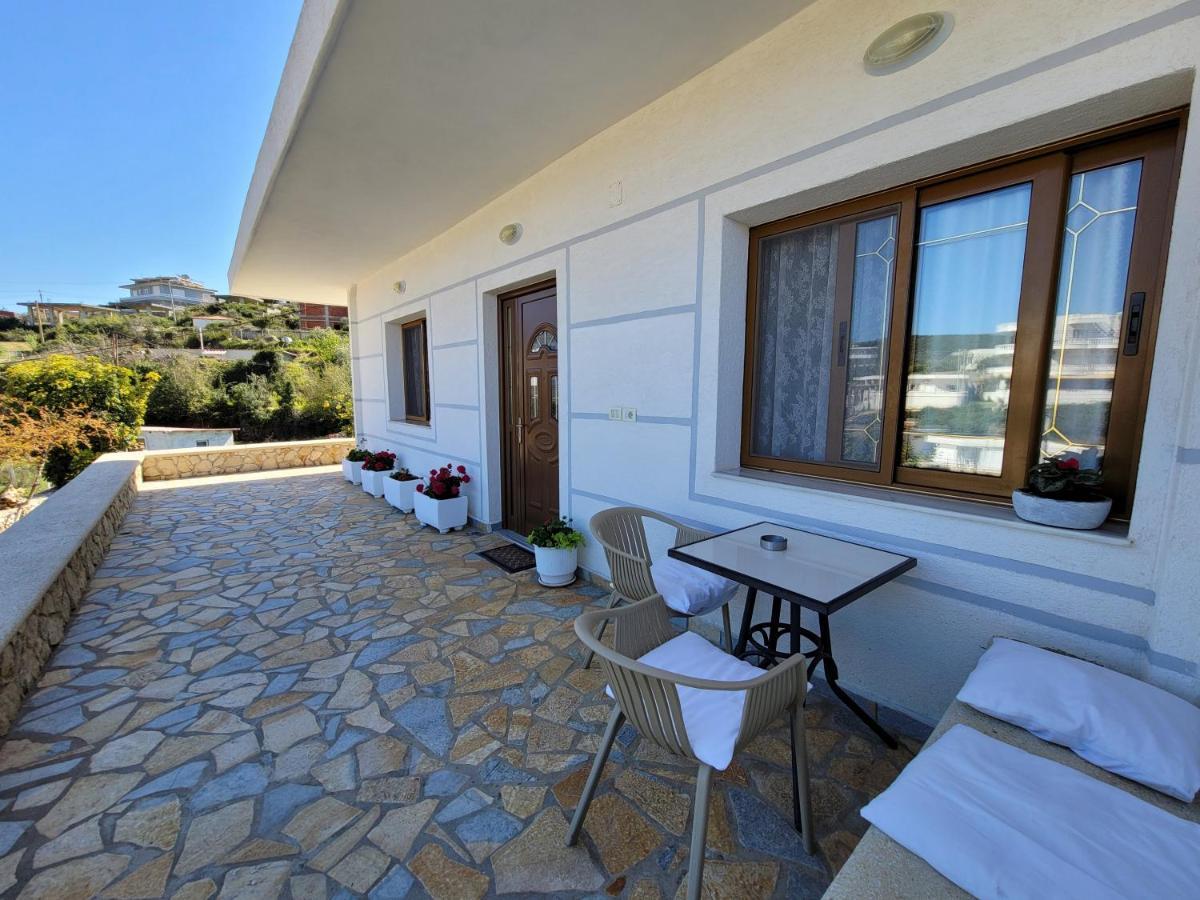 Guesthouse Redilka Εξαμίλιο Εξωτερικό φωτογραφία