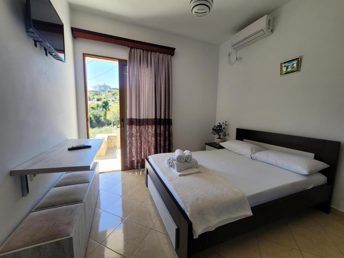 Guesthouse Redilka Εξαμίλιο Εξωτερικό φωτογραφία