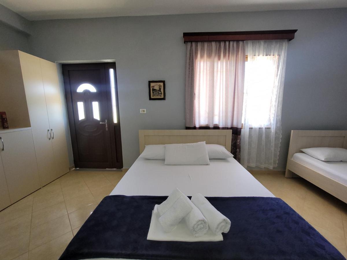 Guesthouse Redilka Εξαμίλιο Εξωτερικό φωτογραφία