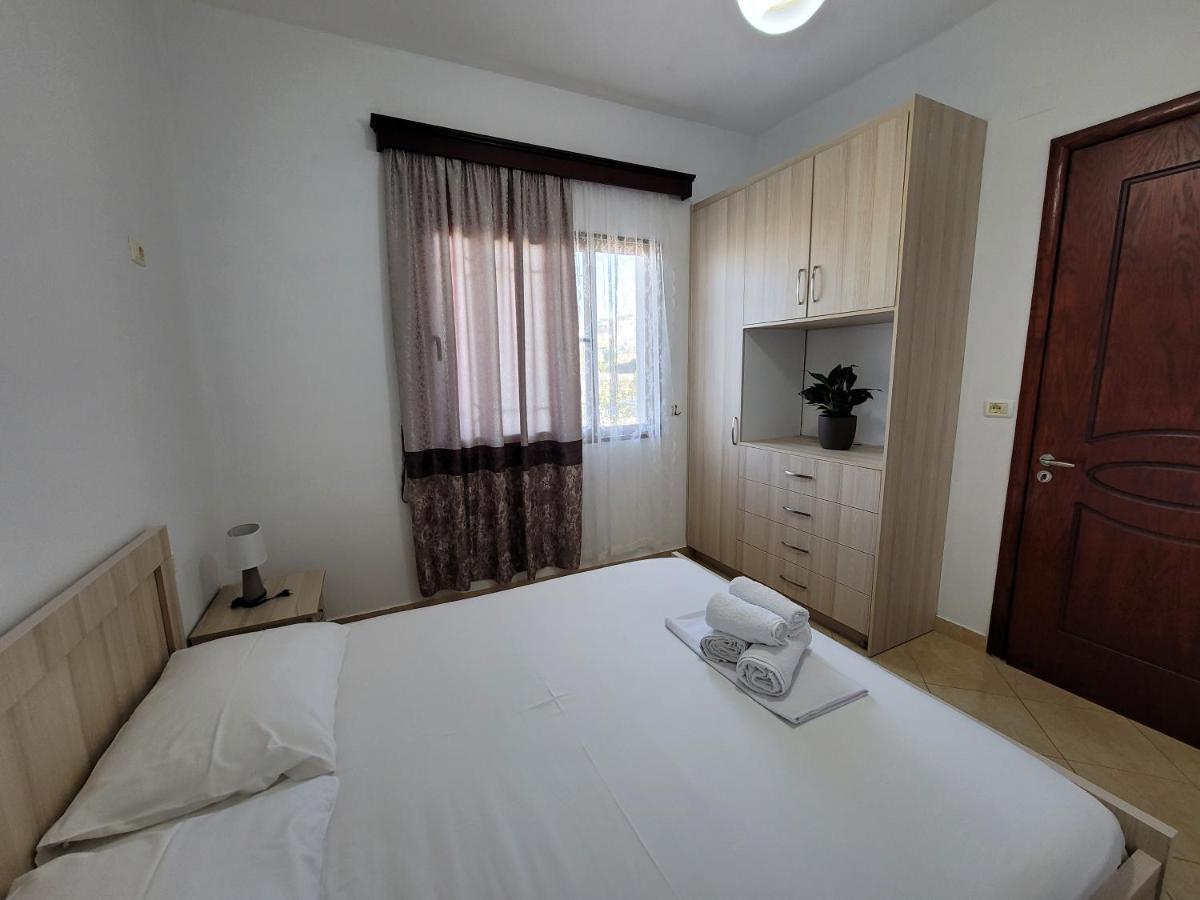 Guesthouse Redilka Εξαμίλιο Εξωτερικό φωτογραφία