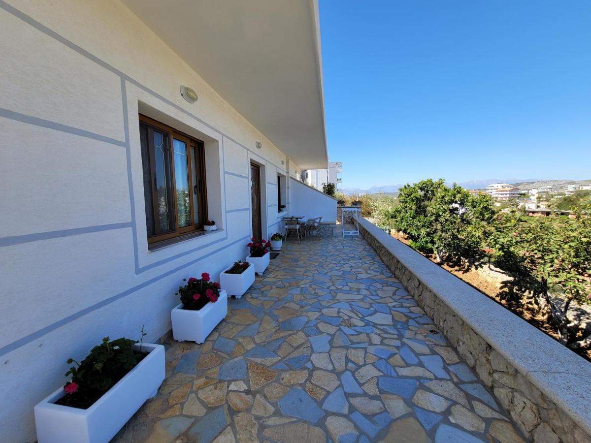 Guesthouse Redilka Εξαμίλιο Εξωτερικό φωτογραφία