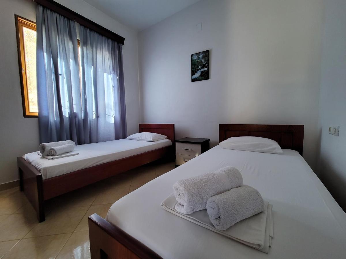 Guesthouse Redilka Εξαμίλιο Εξωτερικό φωτογραφία