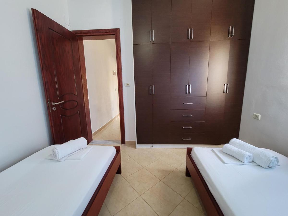 Guesthouse Redilka Εξαμίλιο Εξωτερικό φωτογραφία