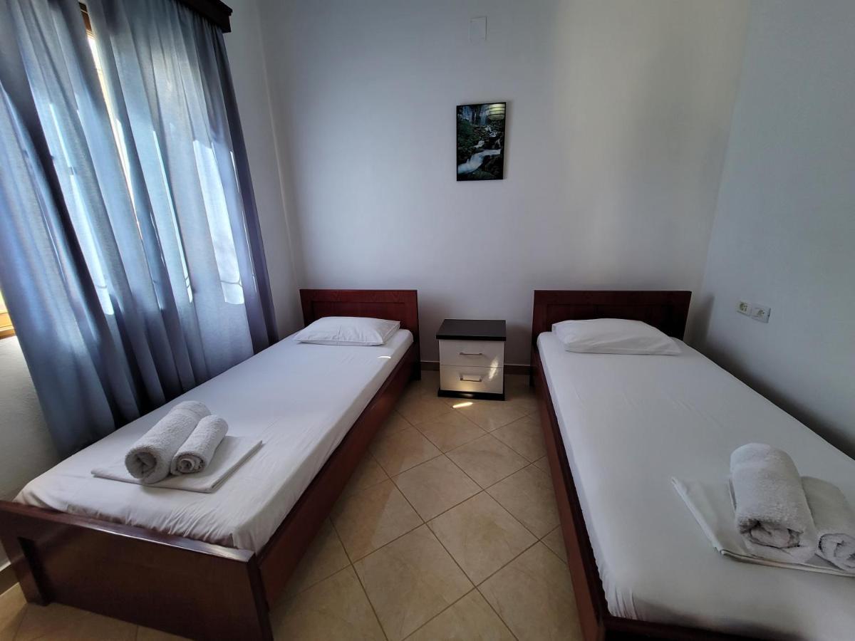 Guesthouse Redilka Εξαμίλιο Εξωτερικό φωτογραφία
