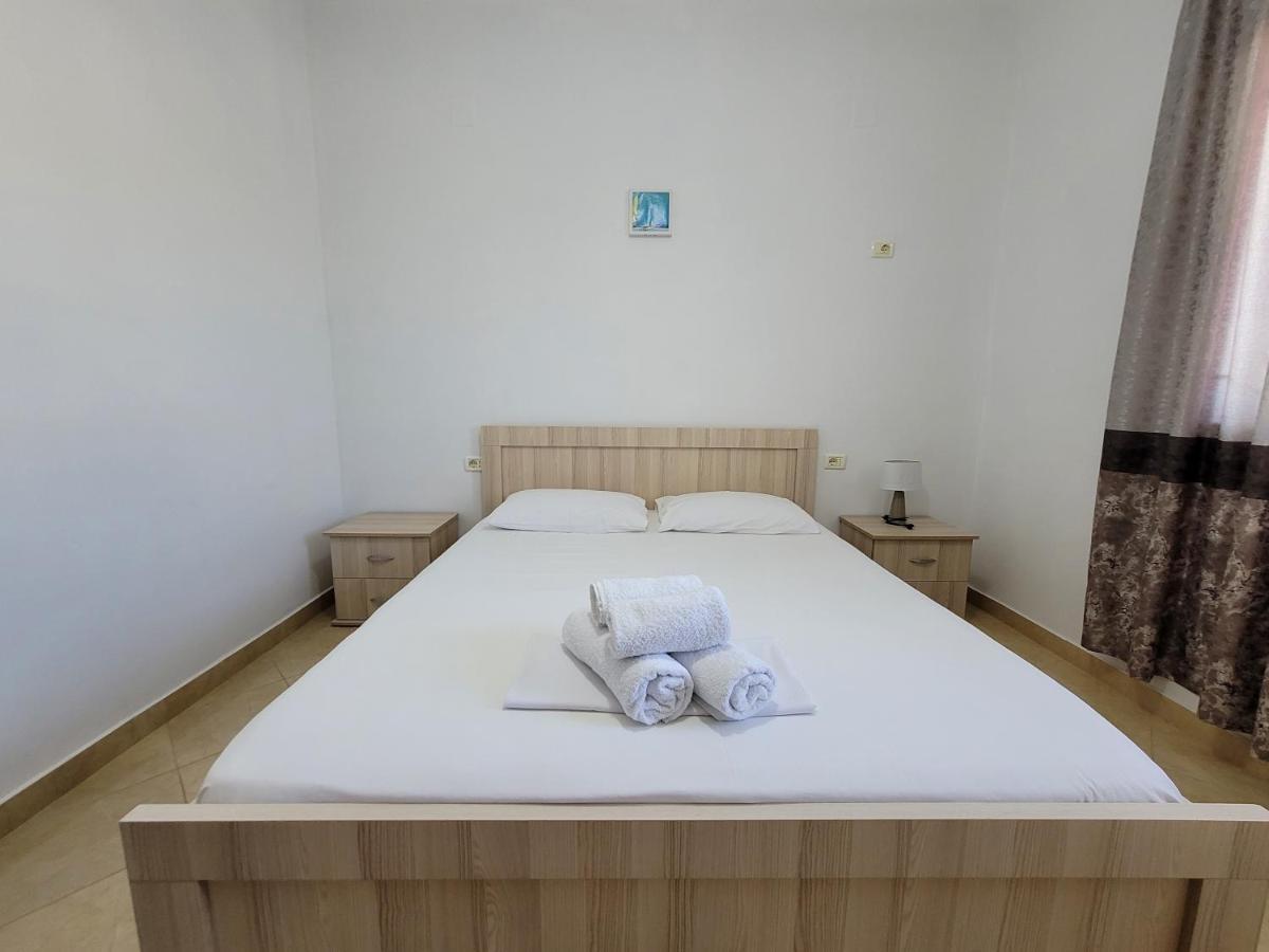 Guesthouse Redilka Εξαμίλιο Εξωτερικό φωτογραφία
