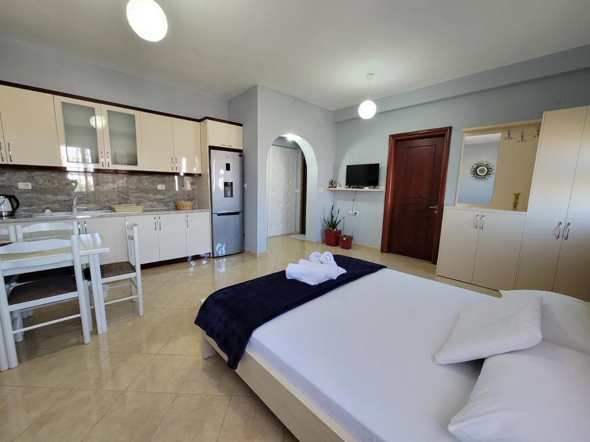 Guesthouse Redilka Εξαμίλιο Εξωτερικό φωτογραφία