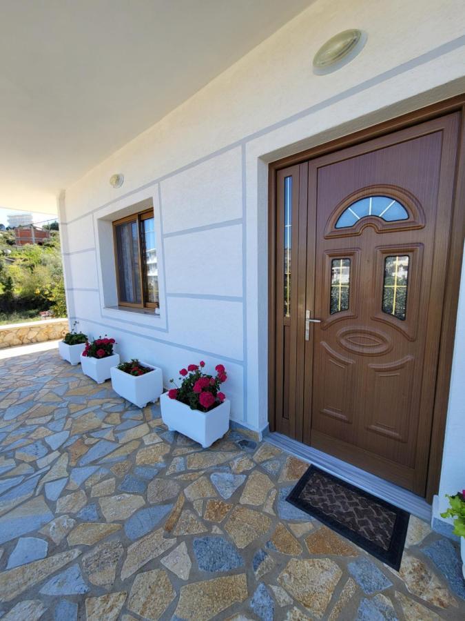 Guesthouse Redilka Εξαμίλιο Εξωτερικό φωτογραφία