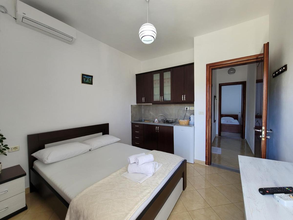 Guesthouse Redilka Εξαμίλιο Εξωτερικό φωτογραφία